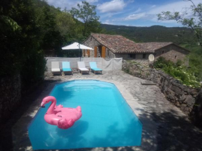 Maison de charme 3 étoiles dans les Cévennes avec terrasse et piscine privée